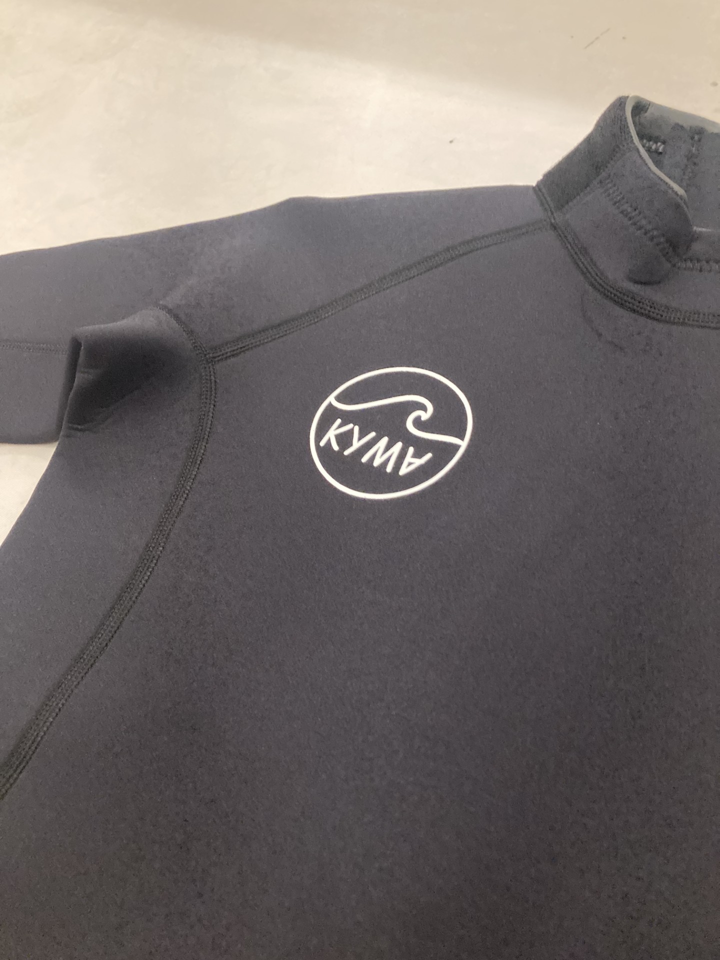 KYMA Fullsuit Basic Line Thermo 4/3 mm Back Zip (2.0) // Black - Image 3